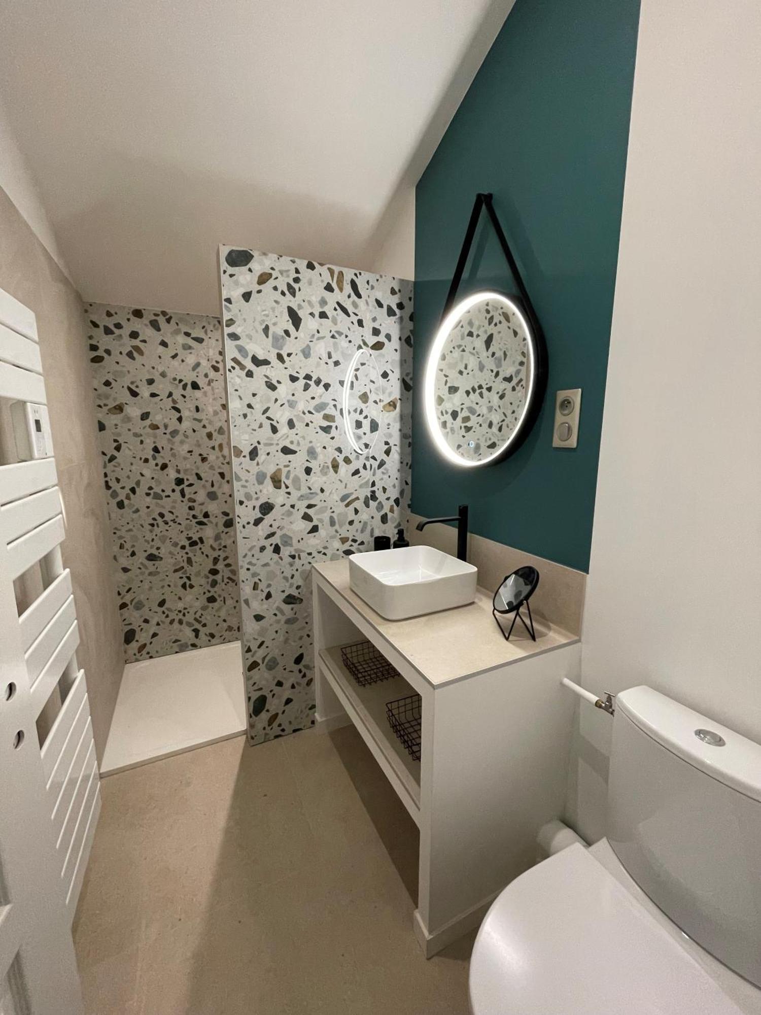 La Petite Maison De Giverny - Gite De Charme 5 Etoiles Au Coeur Du Village - 3 Chambres Экстерьер фото